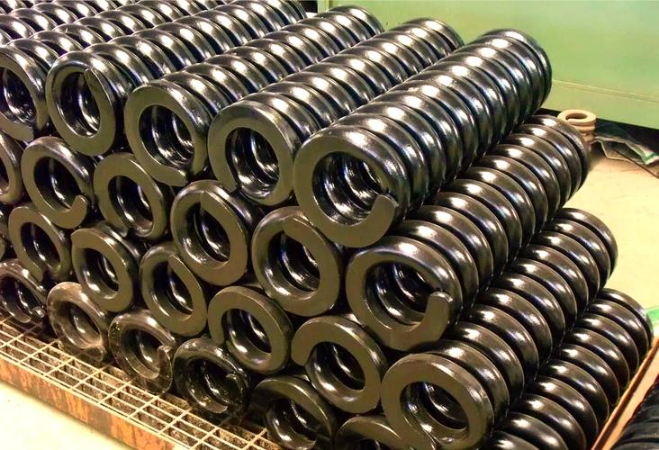 工具钢:工具钢是专为制造工具而设计的金属材料